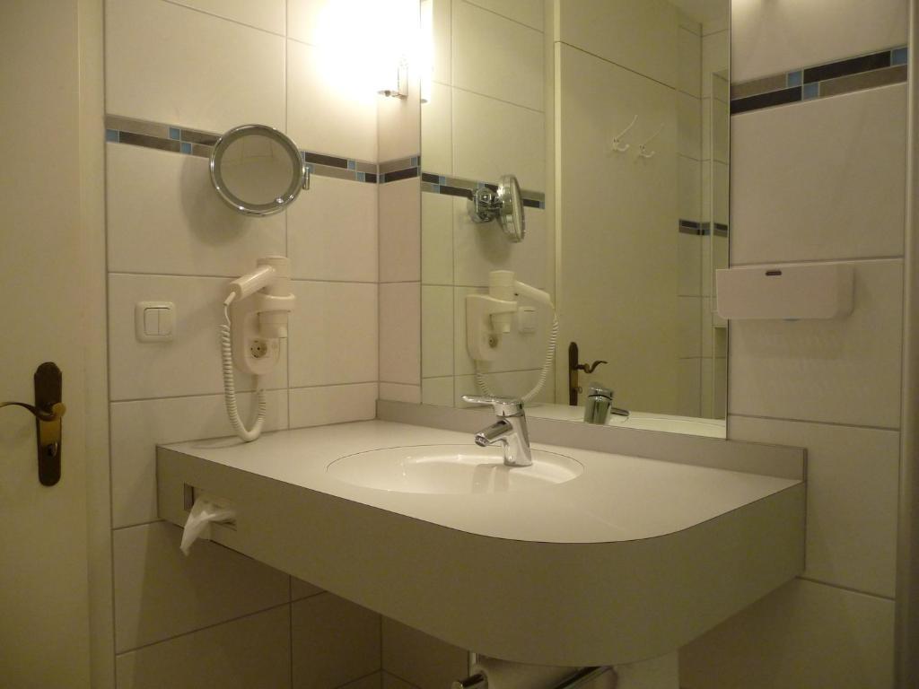Sporthotel Walliser Hirschegg  Quarto foto